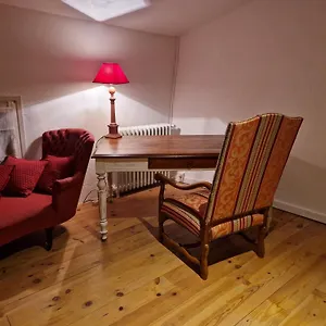 https://charmante-petite-grange.midi-pyreneeshotels.com